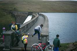 The youngsters get the best possible view of the reservoir at the Avon Dam near Shipley Bridge [Remastered scan, August 2019]