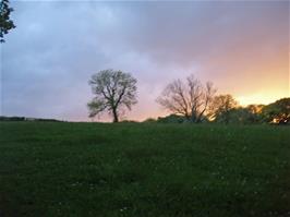 Sunset in the field below Gallant Le Bower