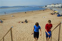 Ash and Jerry on Exmouth beach