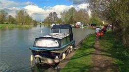 Starting along the Thames path from Swinford Bridge, Eynsham, 30.9 miles into the ride