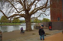 The River Avon by the RSC in Stratford-upon-Avon