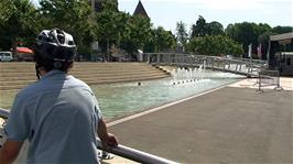 Delightful fountains at Navigation Place, Ouchy, 2.1 miles into the ride