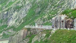 Climbing away from Lake Grimsel - 27.2 miles, 1947m, 1.7 miles from the top