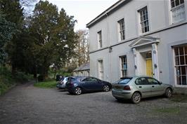 The front entrance of Golant Youth Hostel