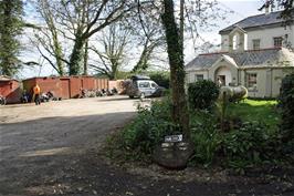 Golant Youth Hostel from the driveway