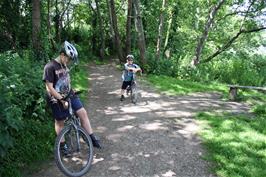 Totnes riverside path