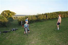 The bridleway from Higher Penn to Tidwell