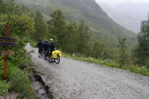 12 Aug 2017 · Norway: Day 5: Mjølfjell to Sogndal YH