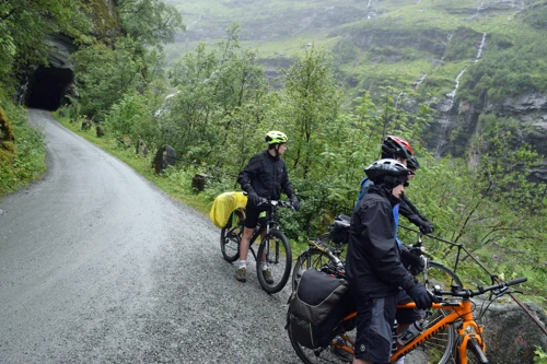12 Aug 2017 · Norway: Day 5: Mjølfjell to Sogndal YH