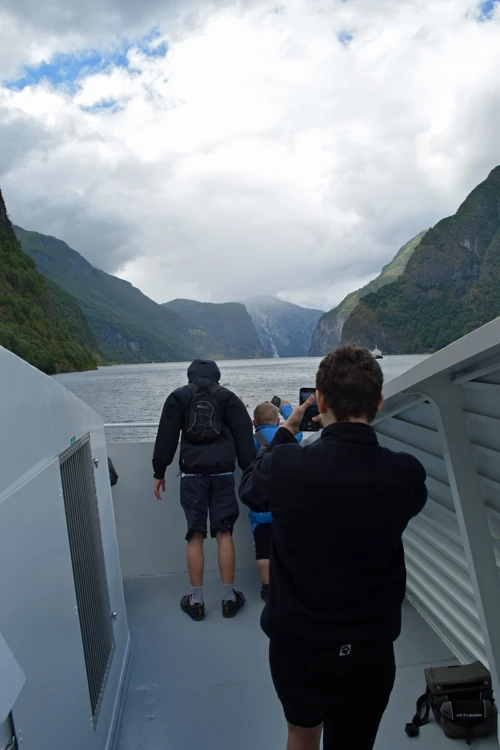 12 Aug 2017 · Norway: Day 5: Mjølfjell to Sogndal YH