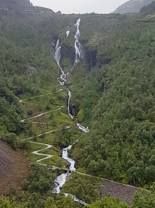 12 Aug 2017 · Norway: Day 5: Mjølfjell to Sogndal YH