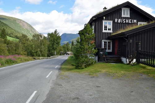 16 Aug 2017 · Norway: Day 9: Sognefjellshytta to Otta B&B
