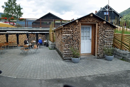 16 Aug 2017 · Norway: Day 9: Sognefjellshytta to Otta B&B
