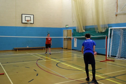 01 Dec 2017 · Badminton