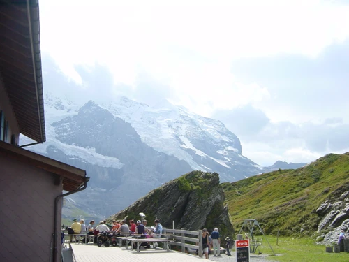 25 Aug 2002 · Switzerland: Day 8 Leissigen to Brienz YH
