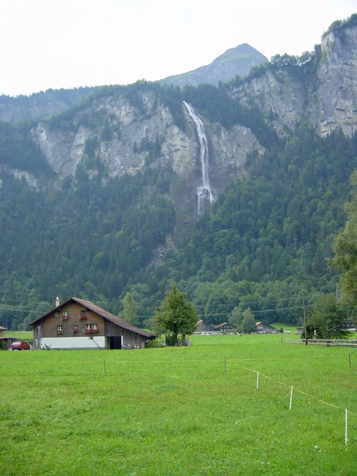 26 Aug 2002 · Switzerland: Day 9 Brienz to Hospental YH
