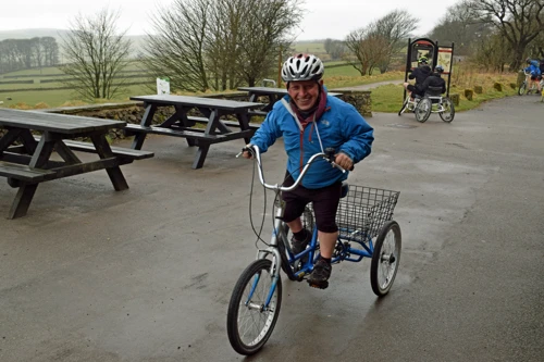 31 Mar 2018 · Peak District: Day 2: Hartington Hall to Eyam YH