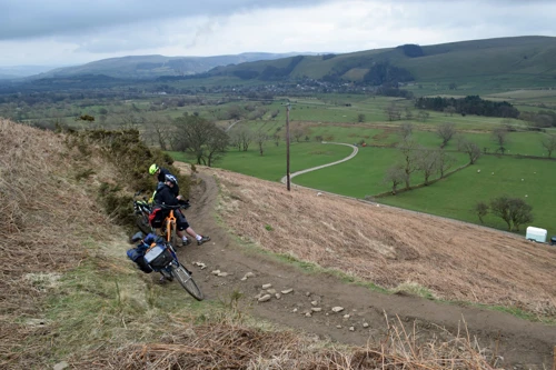 01 Apr 2018 · Peak District: Day 3: Eyam to Edale YH