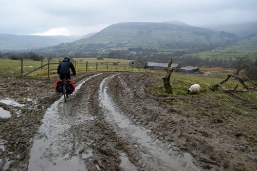 01 Apr 2018 · Peak District: Day 3: Eyam to Edale YH