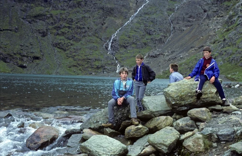24 Aug 1985 · Snowdonia National Park: Day 3 Idwal Cottage to Pen-y-Pas