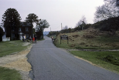 07 Apr 1988 · New Forest & Isle of Wight: Day 2 Cranborne to Burley