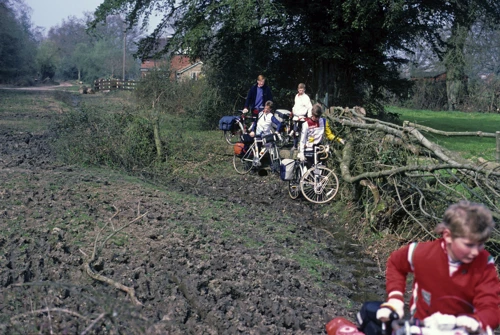 07 Apr 1988 · New Forest & Isle of Wight: Day 2 Cranborne to Burley