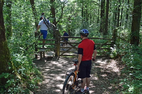 15 Jul 2018 · Hembury Woods