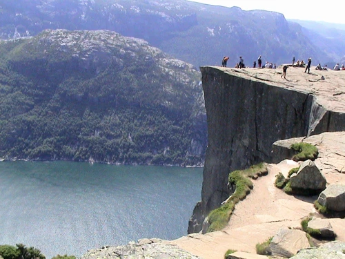 07 Jul 2003 · South West Norway: Day 4 Preikestolen to  Hjelmeland guest house