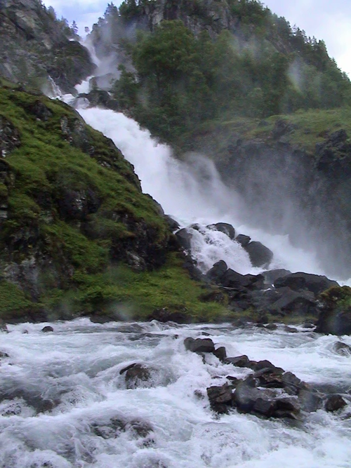 09 Jul 2003 · South West Norway: Day 6   Hellandsbygd to Odda guest house