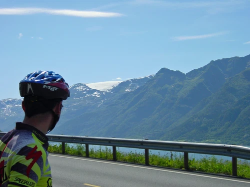 10 Jul 2003 · South West Norway: Day 7 Odda to Lofthus YH