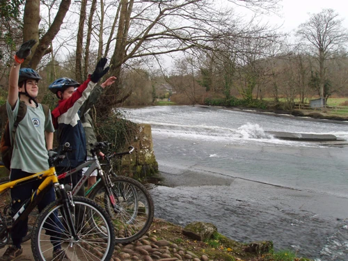 09 Jan 2005 · Totnes