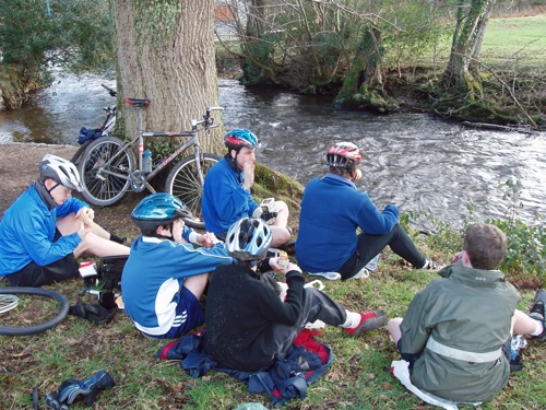 23 Jan 2005 · Lustleigh