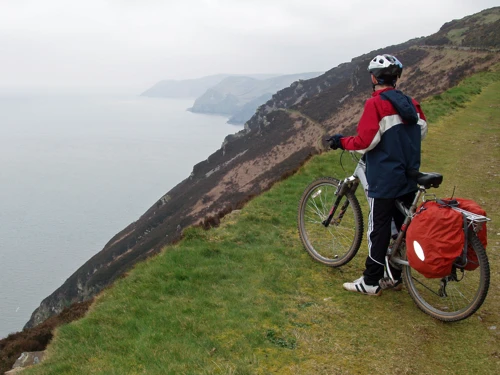 27 Mar 2005 · Somerset & North Devon Coast: Day 3 Exford to Lynton YH