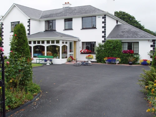 28 Jul 2005 · South West Ireland: Day 6 Patrickswell to Mountain Lodge YH