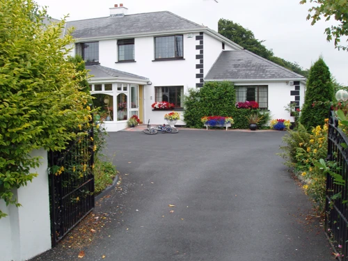 28 Jul 2005 · South West Ireland: Day 6 Patrickswell to Mountain Lodge YH