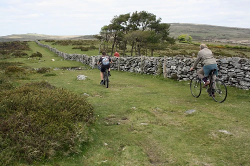 The path down from Buckland Beacon to Cold East Cross.