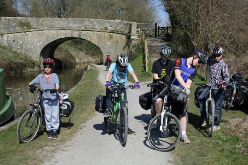 The Kennet and Avon canal path at Claverton