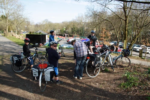 Leaving the Tom Huyton Play Park, Radstock after a late lunch, 16.3 miles into the ride