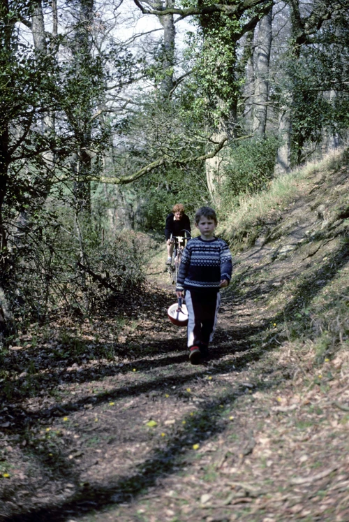 09 Apr 1989 · Holcombe Burnell