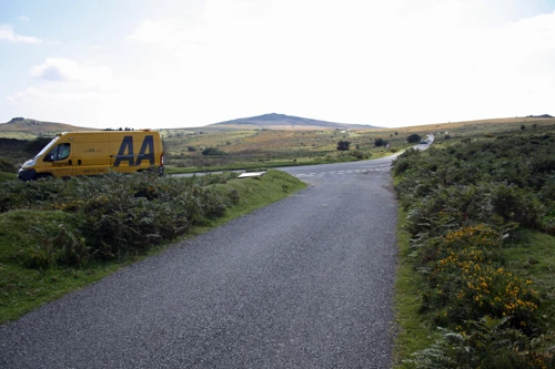 One of many AA vans putting up Widecombe Fair signs near the Bonehill turn-off.