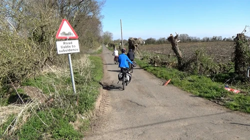 Riding along Butleigh Drove, Nythe, 19 miles in.