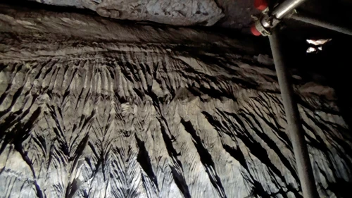 Rare fluted rock in Chamber 20, newly opened this year.