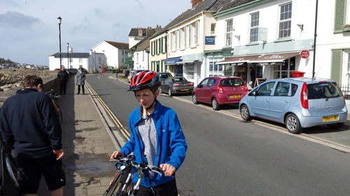 Dillan and George at Johns Bakery, Instow, 19.1 miles in.