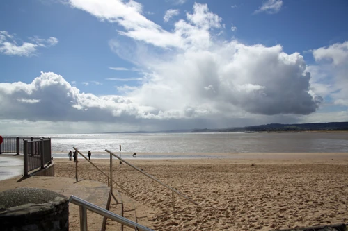 A very atmospheric Exmouth Beach scene.