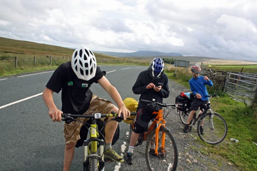 Widdale Head: top of the hill, crossing into Richmondshire.