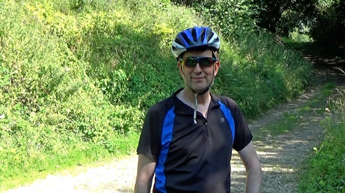 Michael borrows George’s shades