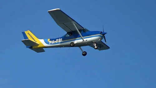 Privately owned Cessna 172M Skyhawk, Netherlands-based and photo-equipped, over Whitby West Pier