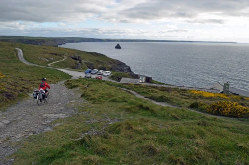 13 Apr 2017 · North Cornwall Coast: Day 1: Home to Tintagel YH