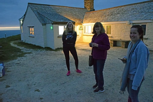 13 Apr 2017 · North Cornwall Coast: Day 1: Home to Tintagel YH