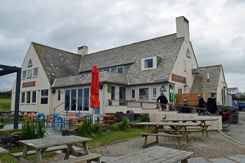 15 Apr 2017 · North Cornwall Coast: Day 3: Treyarnon to Perranporth YH